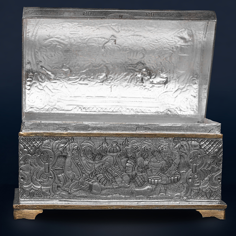 Silver jewelry box